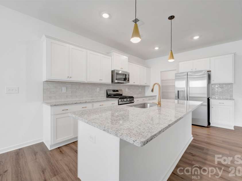 1550 Kate Cecil Way, York, SC 29745.  MLS# CAR4400872, YatesRealty ID 35642. Kitchen