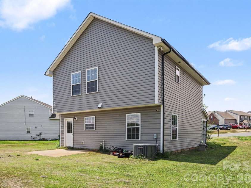 6555 Wedron Court, Charlotte, NC 28216.  MLS# CAR4399510, YatesRealty ID 35644. 