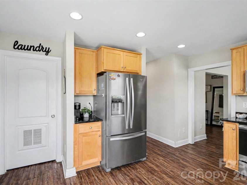 6555 Wedron Court, Charlotte, NC 28216.  MLS# CAR4399510, YatesRealty ID 35644. 