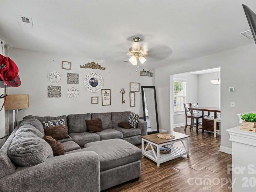 6555 Wedron Court, Charlotte, NC 28216.  MLS# CAR4399510, YatesRealty ID 35644. 