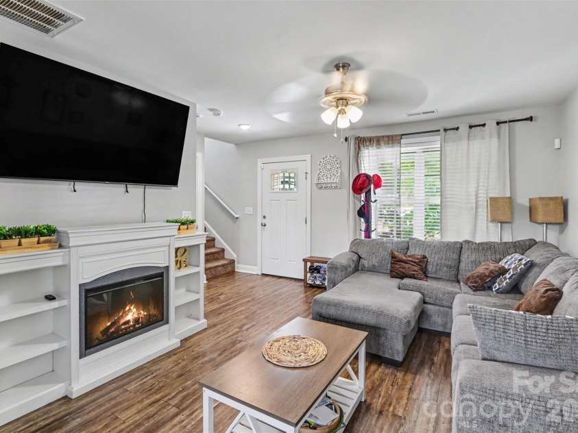 6555 Wedron Court, Charlotte, NC 28216.  MLS# CAR4399510, YatesRealty ID 35644. 