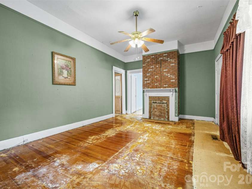 14 Barrow Street, Rock Hill, SC 29730.  MLS# CAR4401300, YatesRealty ID 35645. 