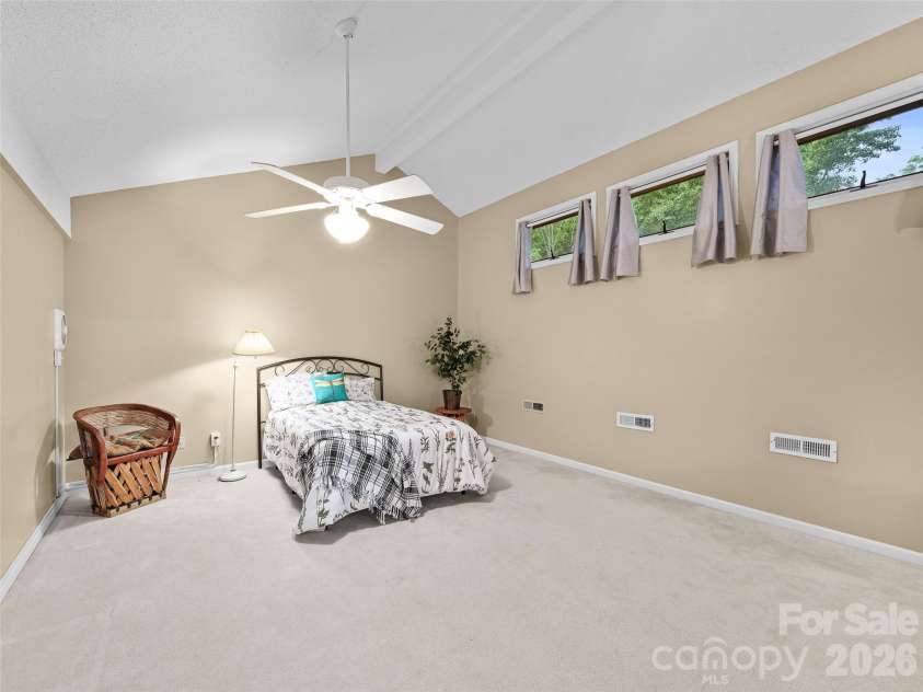 303 White Oak Drive, Hendersonville, NC 28791.  MLS# CAR4401721, YatesRealty ID 35649. 