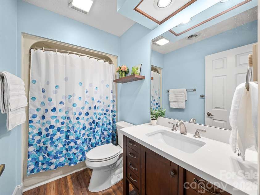 303 White Oak Drive, Hendersonville, NC 28791.  MLS# CAR4401721, YatesRealty ID 35649. 