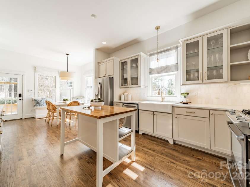 4912 Kenbury Court, Fort Mill, SC 29708.  MLS# CAR4239351, YatesRealty ID 3565. 
