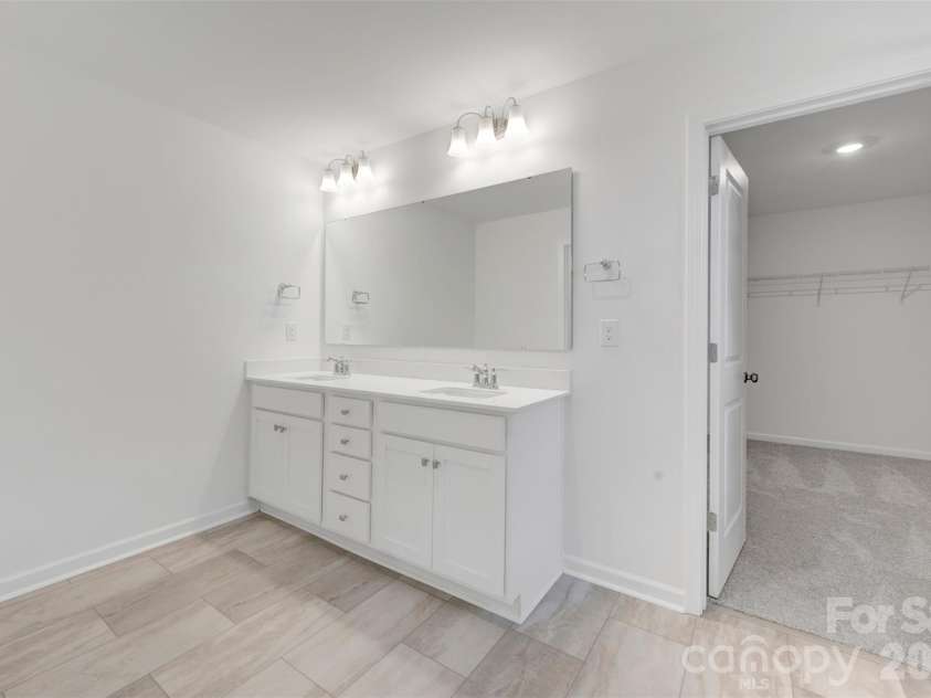 8887 Visgrove Drive, Sherrills Ford, NC 28673.  MLS# CAR4394899, YatesRealty ID 35650. Owner's suite