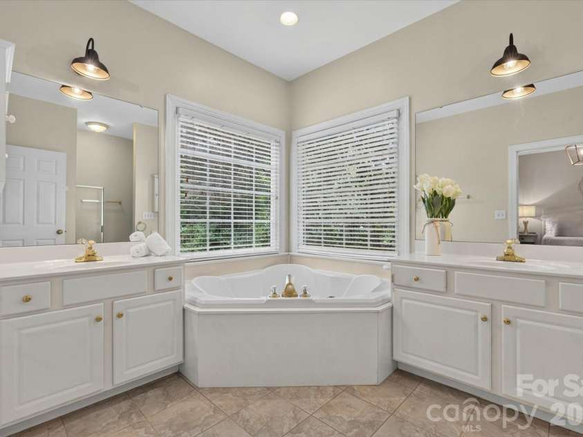 313 Tally Ho Drive, Indian Trail, NC 28079.  MLS# CAR4396756, YatesRealty ID 35652. 