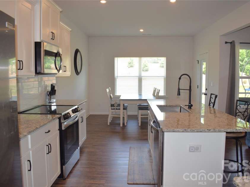 6135 Busch Way, Midland, NC 28107.  MLS# CAR4382758, YatesRealty ID 35653. 