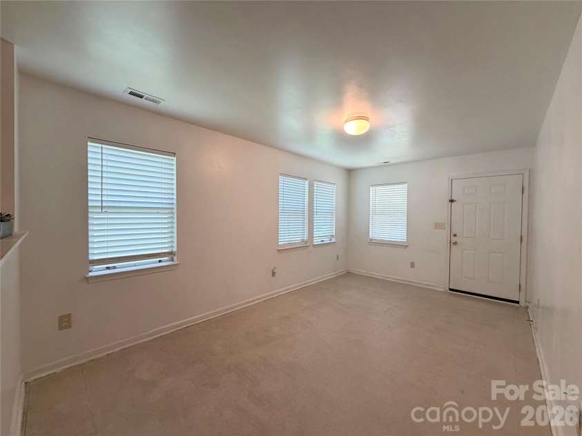 3125 Amay James Avenue, Charlotte, NC 28208.  MLS# CAR4400177, YatesRealty ID 35655. 