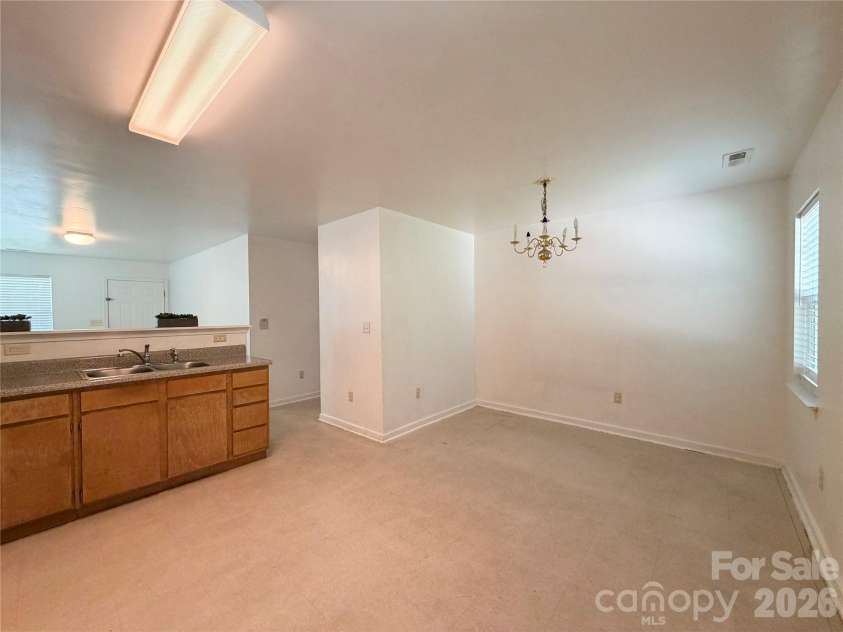 3125 Amay James Avenue, Charlotte, NC 28208.  MLS# CAR4400177, YatesRealty ID 35655. 