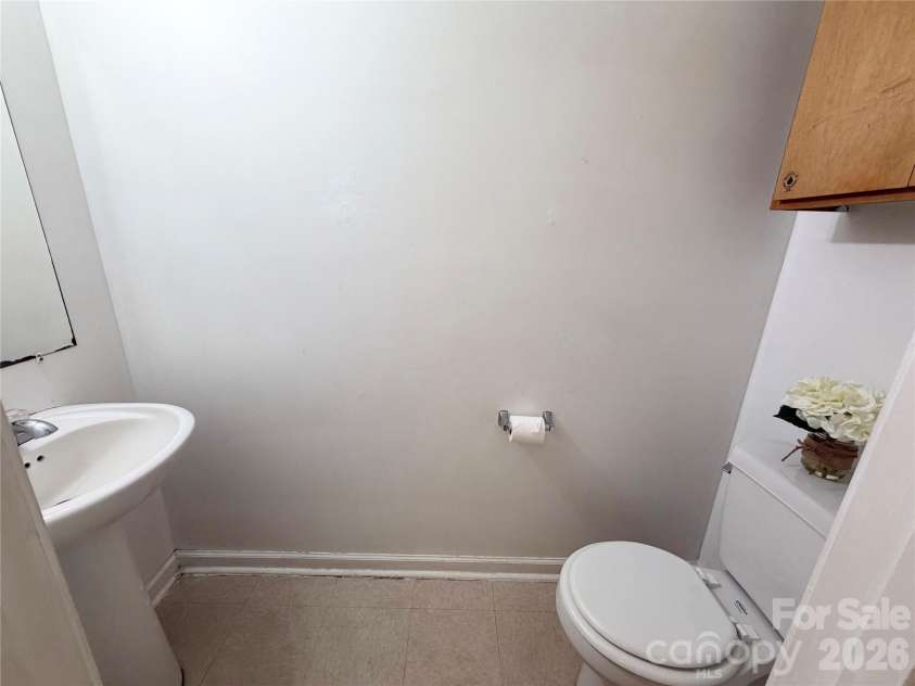 3125 Amay James Avenue, Charlotte, NC 28208.  MLS# CAR4400177, YatesRealty ID 35655. 