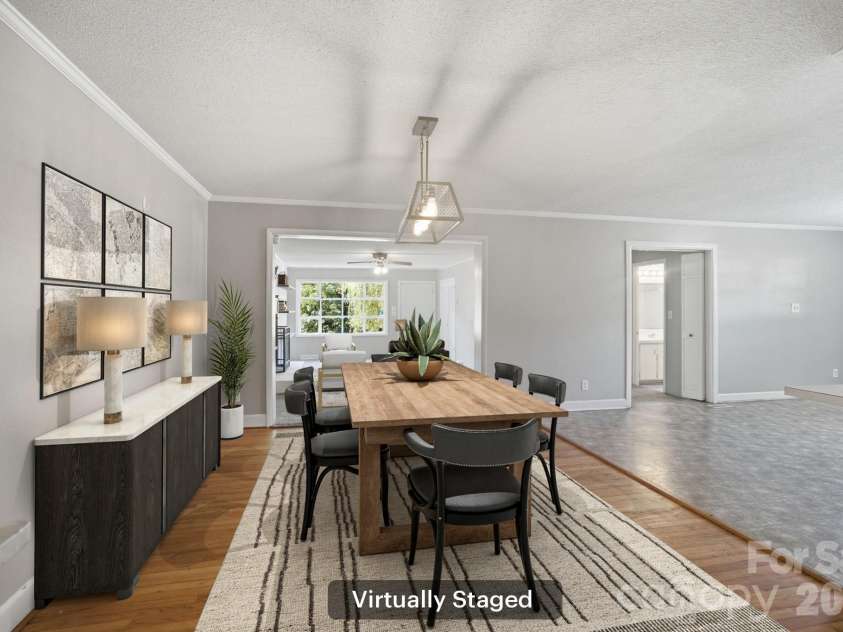 1401 Grovewood Drive, Charlotte, NC 28208.  MLS# CAR4398914, YatesRealty ID 35656. 