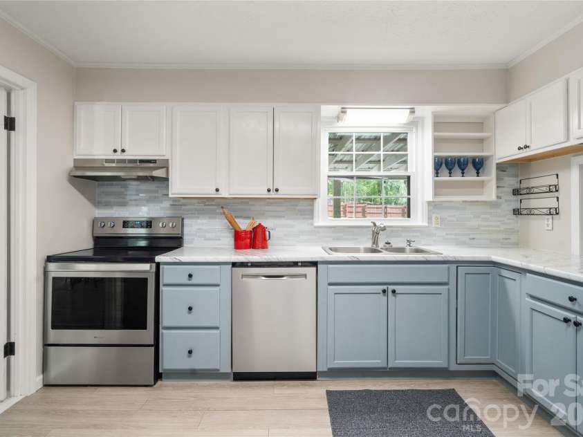 7 Lula Cove Road, Weaverville, NC 28787.  MLS# CAR4399046, YatesRealty ID 35658. 