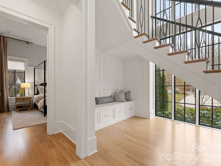 4420 Forest Hills Drive, Charlotte, NC 28226.  MLS# CAR4399080, YatesRealty ID 35659. 