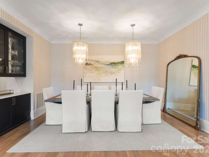 4420 Forest Hills Drive, Charlotte, NC 28226.  MLS# CAR4399080, YatesRealty ID 35659. 