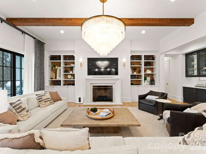 4420 Forest Hills Drive, Charlotte, NC 28226.  MLS# CAR4399080, YatesRealty ID 35659. 