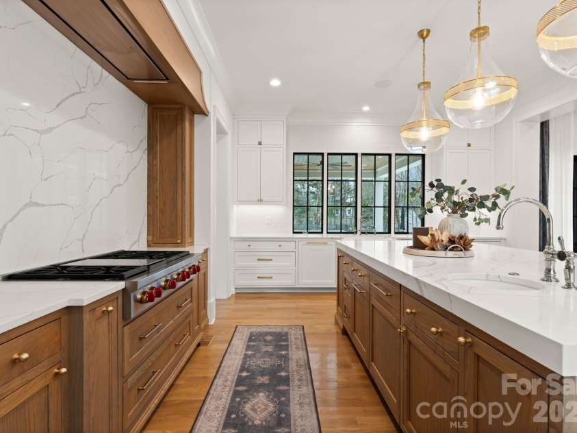 4420 Forest Hills Drive, Charlotte, NC 28226.  MLS# CAR4399080, YatesRealty ID 35659. 
