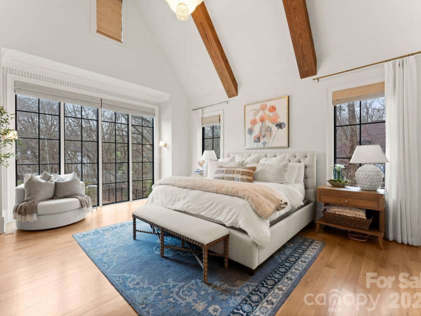 4420 Forest Hills Drive, Charlotte, NC 28226.  MLS# CAR4399080, YatesRealty ID 35659. 