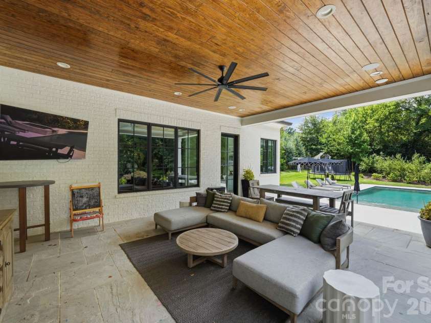 4420 Forest Hills Drive, Charlotte, NC 28226.  MLS# CAR4399080, YatesRealty ID 35659. 