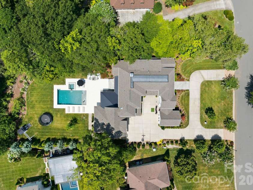 4420 Forest Hills Drive, Charlotte, NC 28226.  MLS# CAR4399080, YatesRealty ID 35659. 
