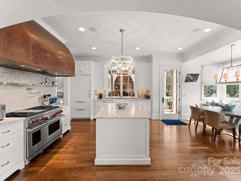 1972 Maryland Avenue, Charlotte, NC 28209.  MLS# CAR4231963, YatesRealty ID 3566. Kitchen