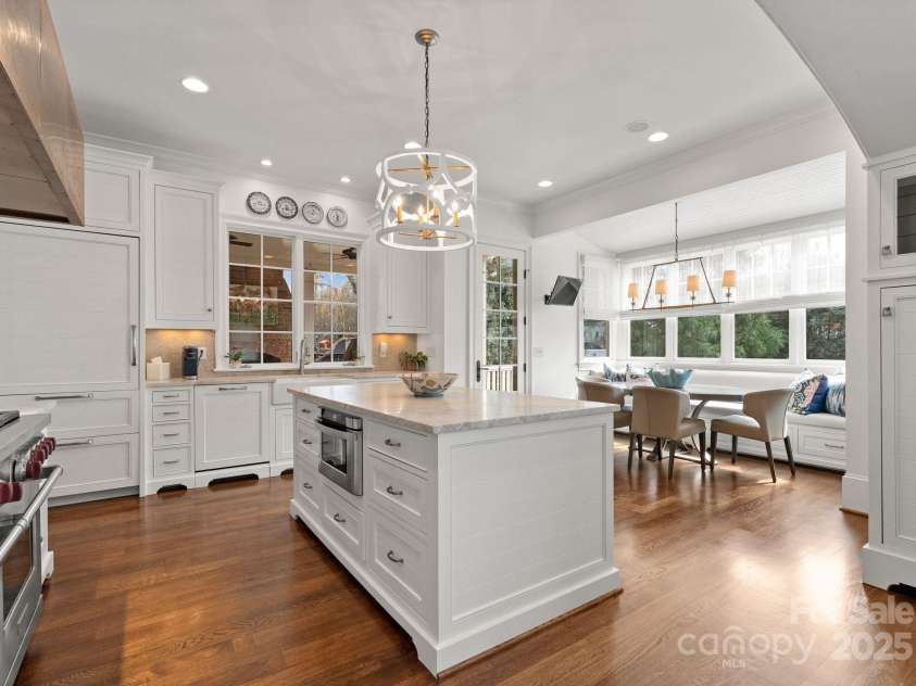 1972 Maryland Avenue, Charlotte, NC 28209.  MLS# CAR4231963, YatesRealty ID 3566. Kitchen