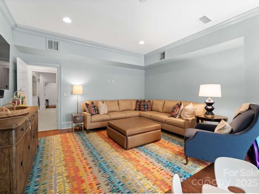 1972 Maryland Avenue, Charlotte, NC 28209.  MLS# CAR4231963, YatesRealty ID 3566. Lower Level Bonus Room