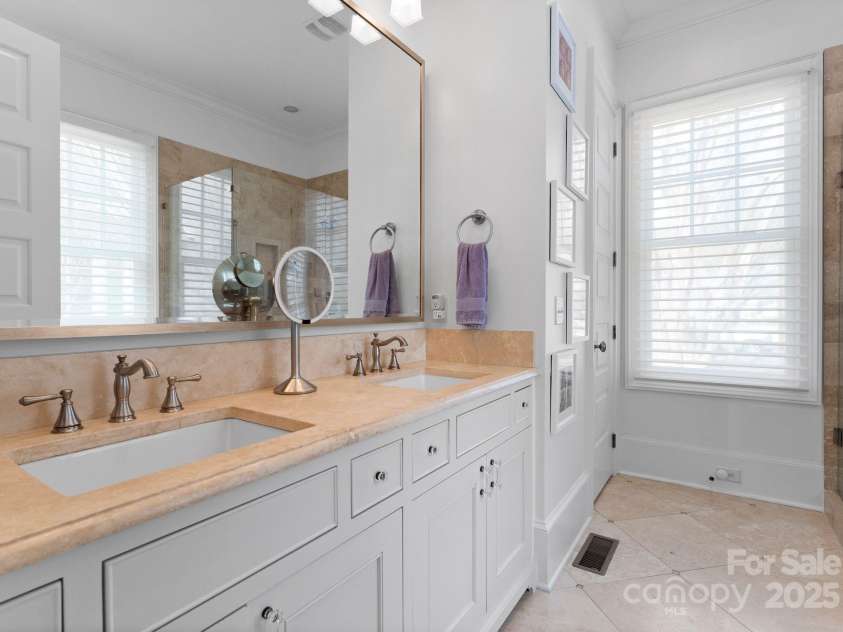1972 Maryland Avenue, Charlotte, NC 28209.  MLS# CAR4231963, YatesRealty ID 3566. Primary Bathroom