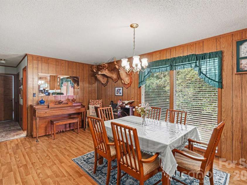 7707 Waxhaw Highway, Waxhaw, NC 28173.  MLS# CAR4401660, YatesRealty ID 35665. Dining area