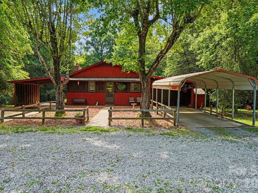 7707 Waxhaw Highway, Waxhaw, NC 28173.  MLS# CAR4401660, YatesRealty ID 35665. Front