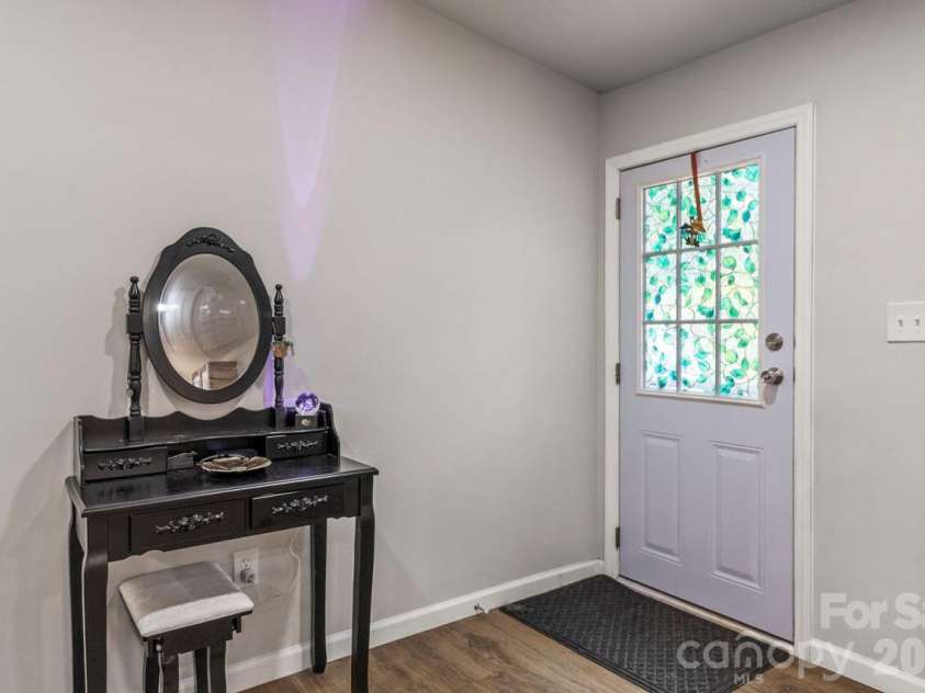 4265 Dry Pond Lane, Conover, NC 28613.  MLS# CAR4396128, YatesRealty ID 35668. Entry area