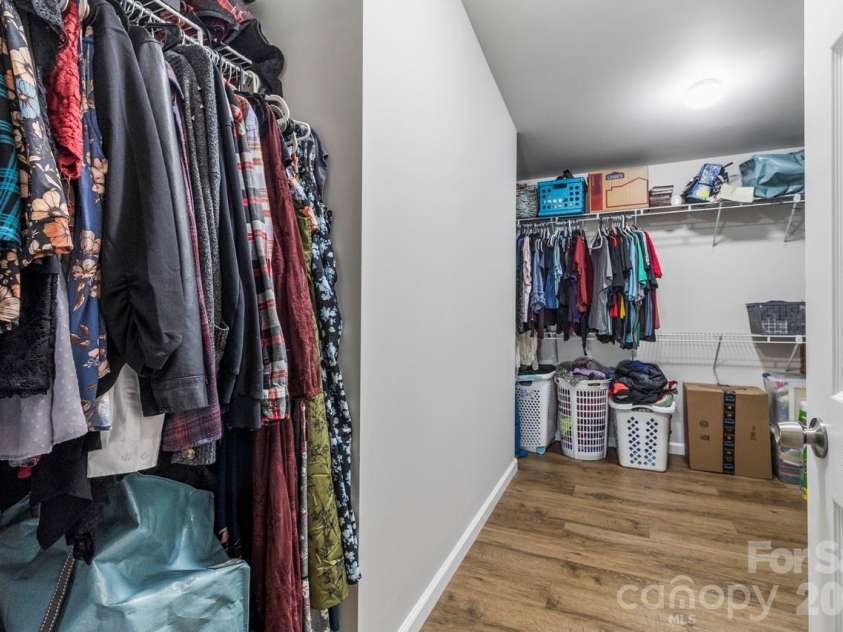 4265 Dry Pond Lane, Conover, NC 28613.  MLS# CAR4396128, YatesRealty ID 35668. HUGE primary closet