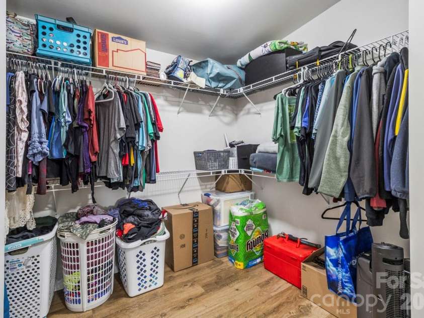4265 Dry Pond Lane, Conover, NC 28613.  MLS# CAR4396128, YatesRealty ID 35668. Primary closet