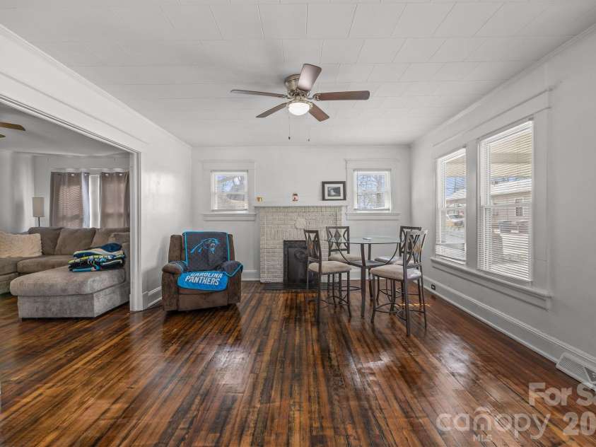 127 Patterson Street, Statesville, NC 28677.  MLS# CAR4354932, YatesRealty ID 3567. 