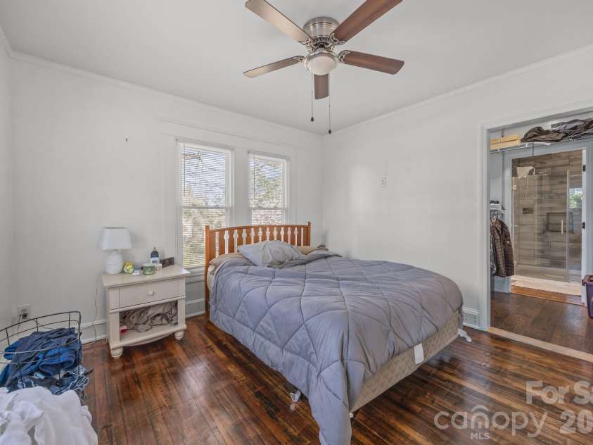 127 Patterson Street, Statesville, NC 28677.  MLS# CAR4354932, YatesRealty ID 3567. 