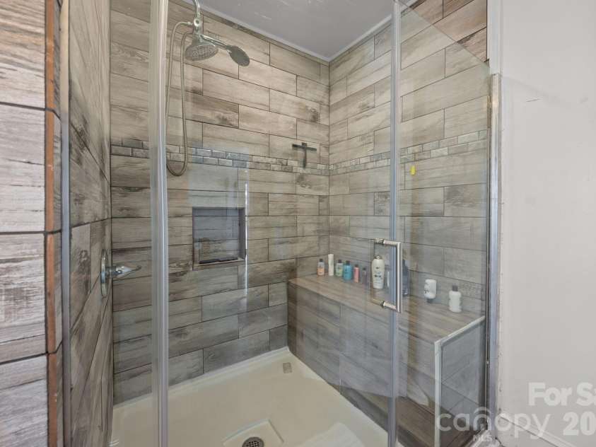 127 Patterson Street, Statesville, NC 28677.  MLS# CAR4354932, YatesRealty ID 3567. 