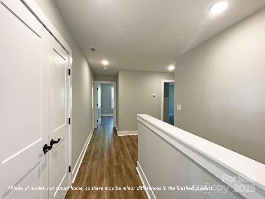 154 Carters Farm Drive, Statesville, NC 28625.  MLS# CAR4240433, YatesRealty ID 3567. Upper Hallway
