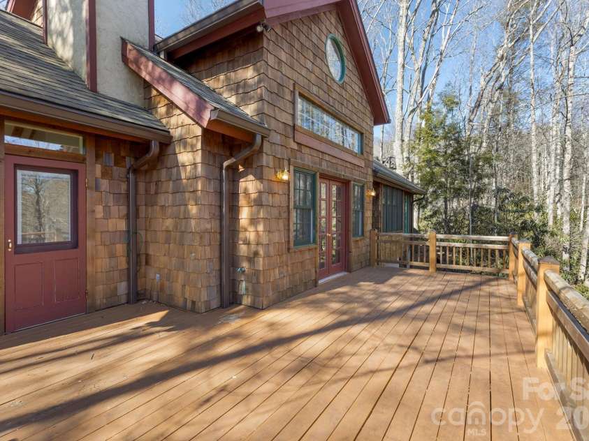 451 Crescent Trail, Highlands, NC 28741.  MLS# CAR4342214, YatesRealty ID 3567. Expansive Back Deck