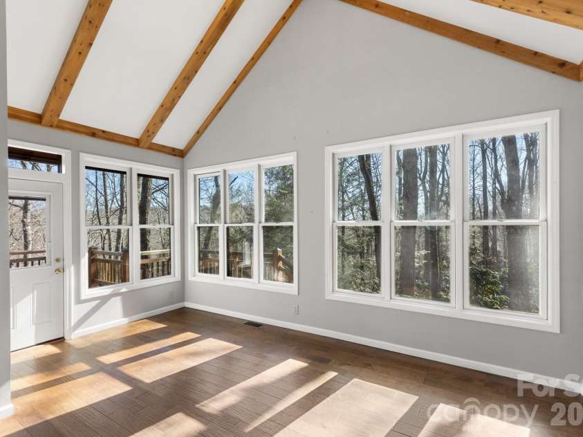 451 Crescent Trail, Highlands, NC 28741.  MLS# CAR4342214, YatesRealty ID 3567. Formal Dining Room