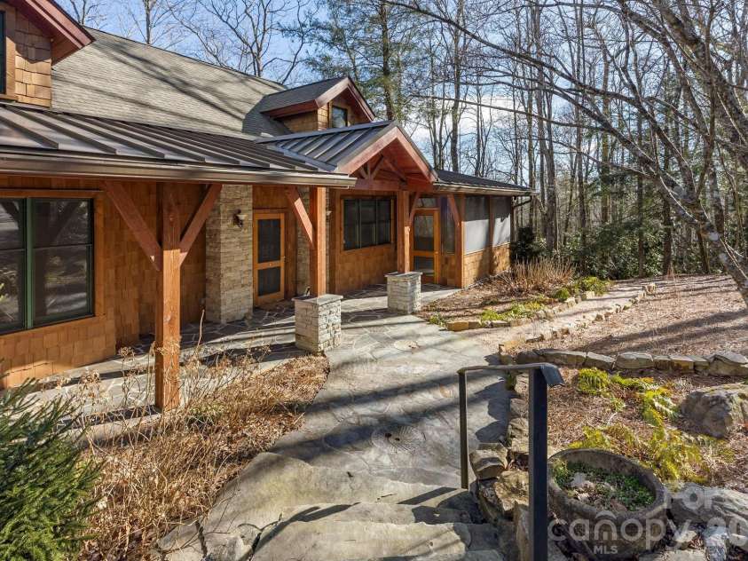 451 Crescent Trail, Highlands, NC 28741.  MLS# CAR4342214, YatesRealty ID 3567. Front Entrance