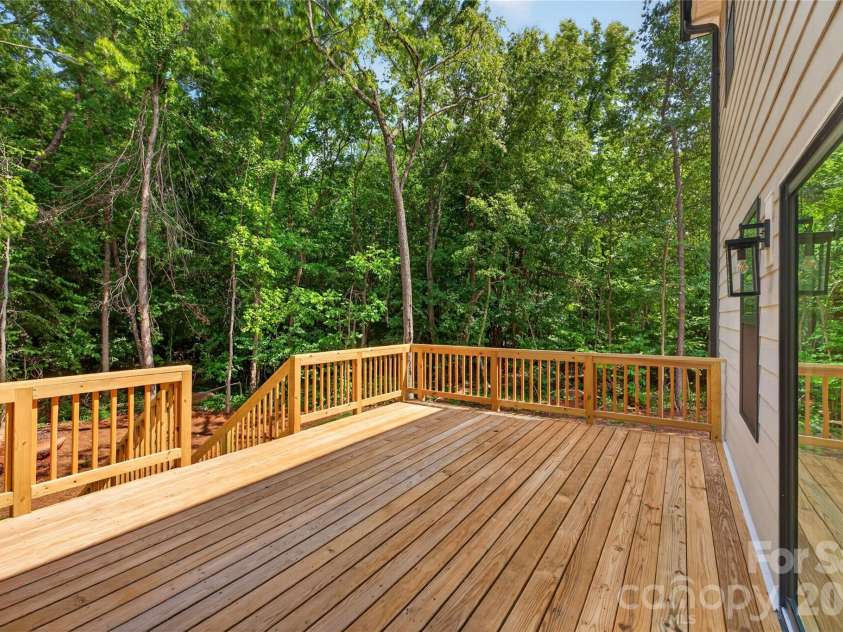 6087 Cambridge Drive, Harrisburg, NC 28075.  MLS# CAR4401702, YatesRealty ID 35670. 