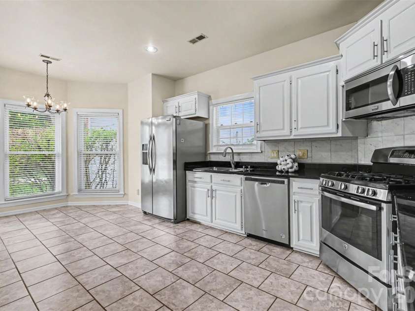 9102 Brightleaf Place, Charlotte, NC 28269.  MLS# CAR4371281, YatesRealty ID 35671. 