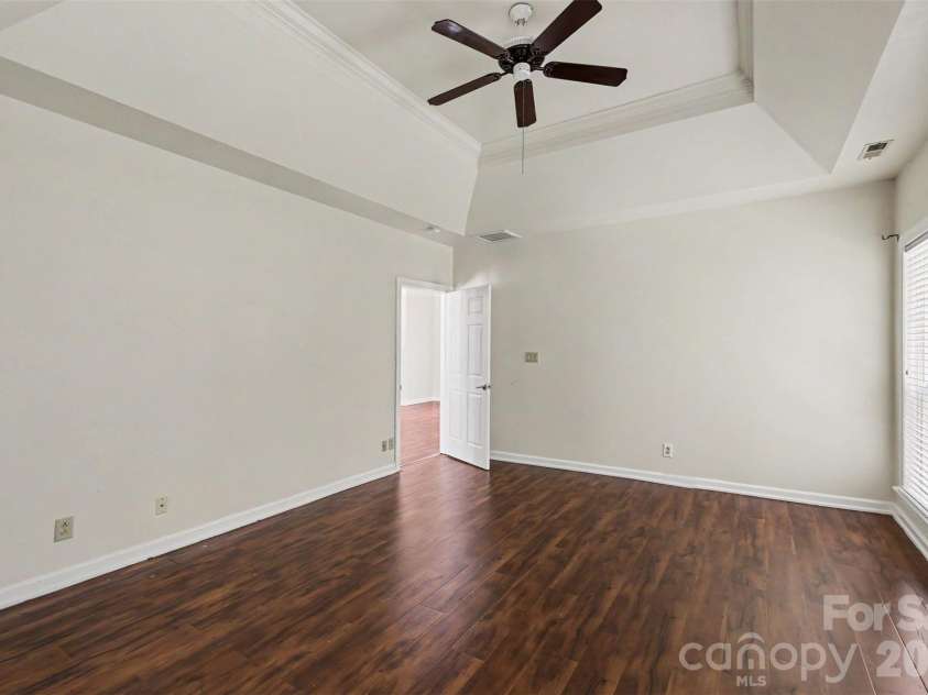 9102 Brightleaf Place, Charlotte, NC 28269.  MLS# CAR4371281, YatesRealty ID 35671. 