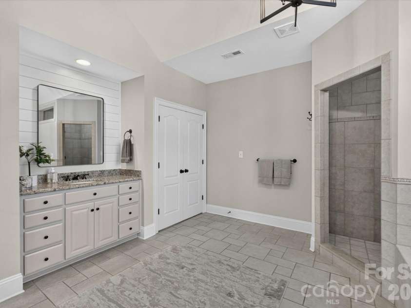 1309 Venetian Way Drive, Waxhaw, NC 28173.  MLS# CAR4390671, YatesRealty ID 35674. 
