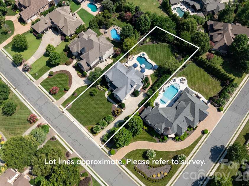 1309 Venetian Way Drive, Waxhaw, NC 28173.  MLS# CAR4390671, YatesRealty ID 35674. 