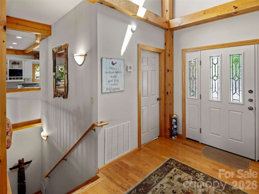 33 Banker Drive, Waynesville, NC 28786.  MLS# CAR4401413, YatesRealty ID 35676. 
