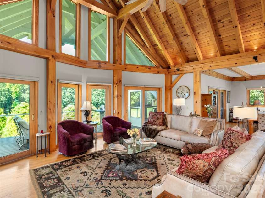 33 Banker Drive, Waynesville, NC 28786.  MLS# CAR4401413, YatesRealty ID 35676. 