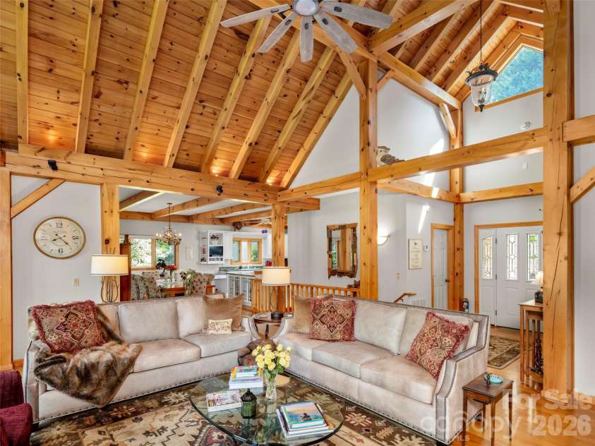 33 Banker Drive, Waynesville, NC 28786.  MLS# CAR4401413, YatesRealty ID 35676. 