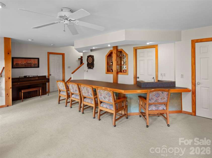 33 Banker Drive, Waynesville, NC 28786.  MLS# CAR4401413, YatesRealty ID 35676. 