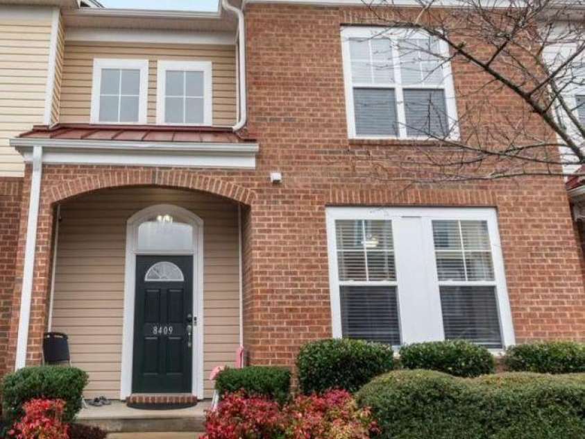8409 Scotney Bluff Avenue, Charlotte, NC 28273.  MLS# CAR4399215, YatesRealty ID 35677. 